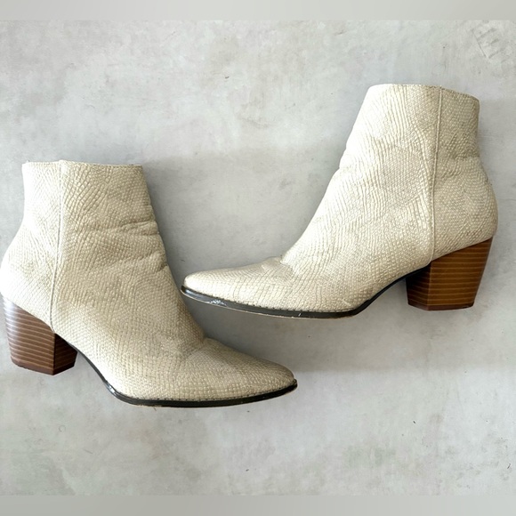 Coconuts by Matisse Shoes - EUC coconuts Matisse snake print off white/grey vegan leather almond toe boots